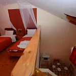 Апартаменты Charlies Venus Рода